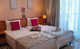 Hotel Isabell Gyor